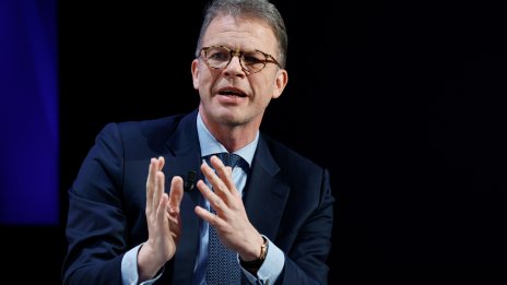 Главният изпълнителен директор на Deutsche Bank е спечелил 8,9 млн. евро през 2022 г.