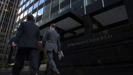 Американските банки се дистанцират от кибератаката над JP Morgan