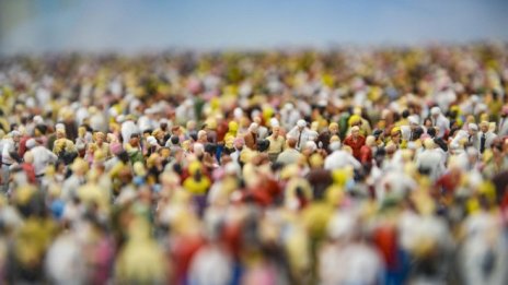 ООН: Населението на Земята ще достигне 8 млрд. души около 15 ноември