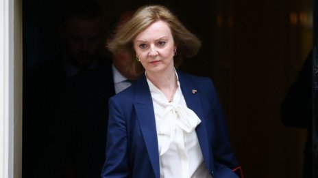 Лиз Тръс нажежи битката за наследника на Борис Джонсън