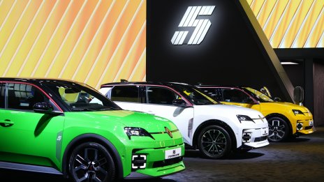 Поскъпването на петролните горива тласка Renault към по-широка гама от електромобили