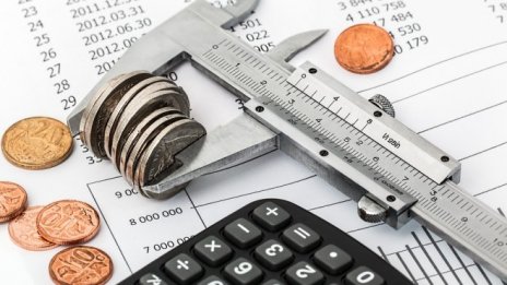 Графика на деня: Кога ще се спука дългът на американците?