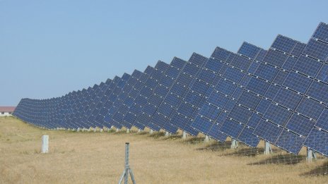 Крис Рослоу: ВЕИ парковете в Европа са се увеличили три пъти за последните 10 години