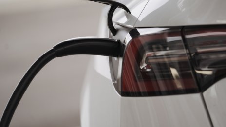 Автоконцерните поставят под въпрос целите за електромобилите до 2035 г. на редица щати