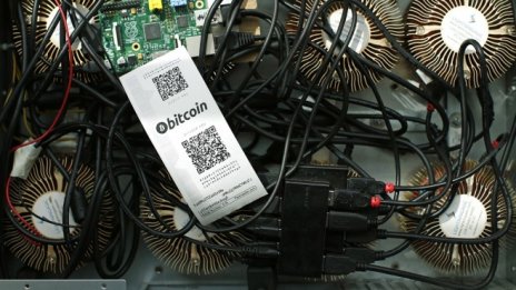 Криптовалутите остават стабилни въпреки острата реакция на фондовия пазар