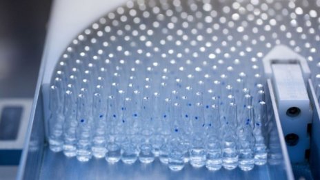 Ваксината срещу COVID-19 може да забави растежа на работните места в САЩ