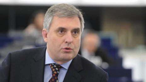 Калфин: Масово е усещането, че държавата се управлява непрозрачно