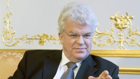 Русия: Да не прибързваме с изводите по дипломатическата криза с България