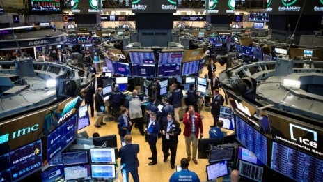 Щатските индекси завършват без единна посока последната сесия за седмицата