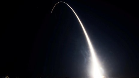 НАСА ще измерва топенето на ледовете с орбитален лазер