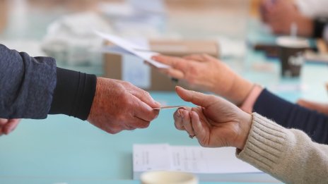 Политолози: Сглобката ще остане, няма управленска алтернатива