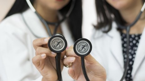 Половината от всички чуждестранни студенти у нас учат „Медицина“ през настоящата учебна година