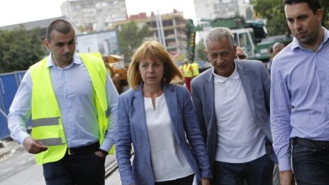 Фандъкова не е получавала сигнали за подкупи, но има жалби за забавено строителство