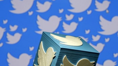 Графика на деня: Twitter все още не лети високо