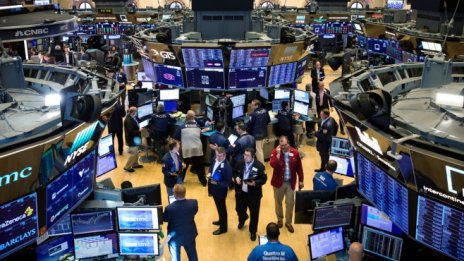 Коментарите на Пауъл потопиха индексите на Wall Street