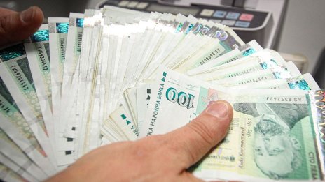 "Тристранката" разглежда проекта за минималната заплата през 2025 г.