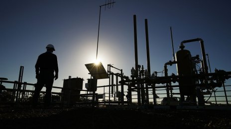 Зависимостта на ЕС от вноса на петрол е рекордна през 2022 г.