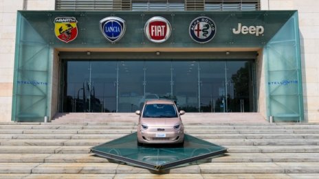 FCA е напът да се признае за виновен по скандала с емисиите от дизеловите коли