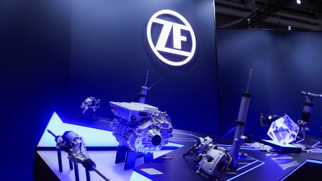 Германският доставчик ZF планира постепенно излизане от бизнеса със задвижващи системи