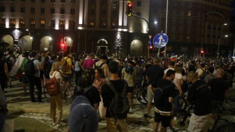 Председателят на НС свиква извънредно заседание заради полицейското насилие