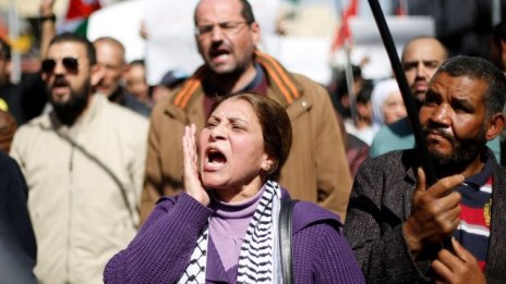 Стотици йорданци протестираха в цялата страна срещу новите данъци