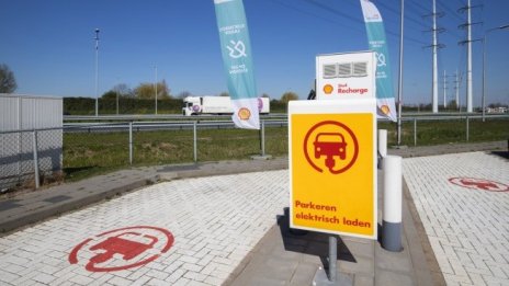 Застрашава ли скъпият ток прехода към електрическа мобилност?