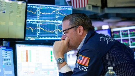 Wall Street се възстановява скромно от вчерашните разпродажби*