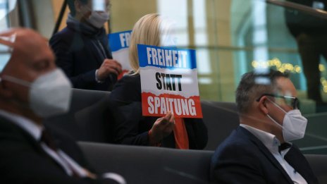 Крайната десница надига глава в Европа