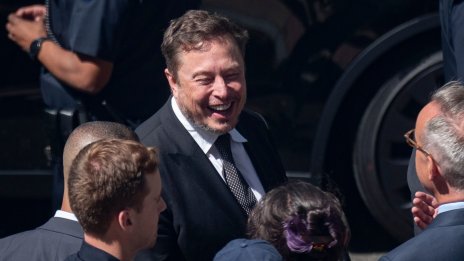 Американският борсов регулатор се опитва да принуди Мъск да даде показания за Twitter