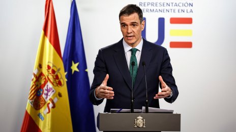 Педро Санчес и Си Дзинпин ще обсъдят търговските войни на среща в петък