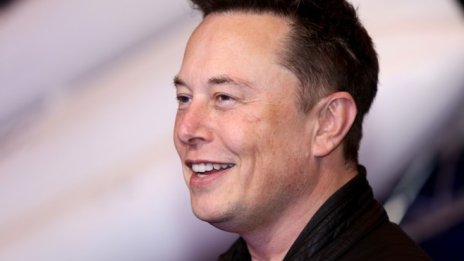 Полемичният Cybertruck на Tesla ще бъде изложен в Ню Йорк