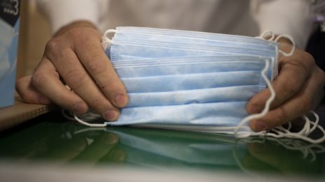 Заболелите от коронавируса надхвърлиха 157 млн. души от началото на пандемията