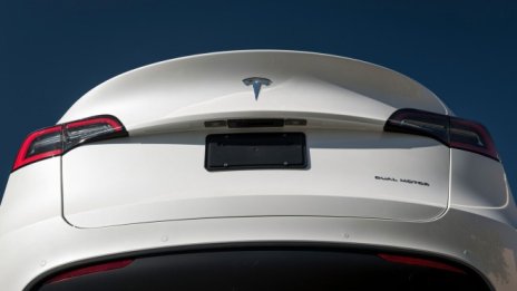 Tesla не може да обещае автономна кола за тази година