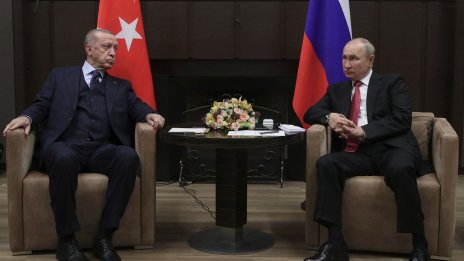 На срещата с Путин Ердоган говори за войната в Украйна, енергетиката и зърнената сделка