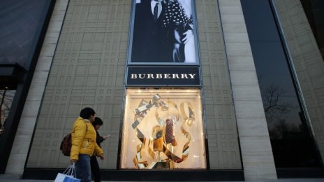 Burberry ще се сбогува с главния си оперативен директор