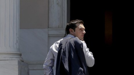 Защо Гърция трябва да остави МВФ в играта