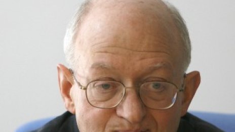 Фелдстейн: Рецесия в САЩ може да има дори да се избегне фискалната пропаст