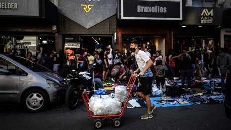 Над 100% инфлация за година: Аржентина не намира изход от ценовата криза