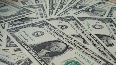 Централните банки гледат към златото, еврото и юана, доларът губи доминираща роля