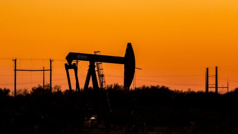 Цените на петрола вървят към седмичен спад заради енергийните политики на Тръмп*