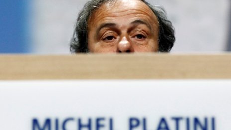 Платини напусна председателския пост на ФИФА 