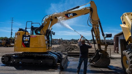 Как американската икономика се противопоставя на очаквания срив заради митата