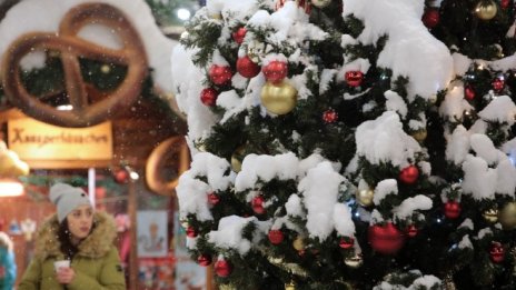 Коледните хитове носят солидни печалби на изпълнителите