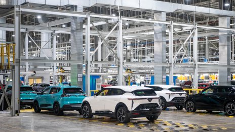 Виетнамската VinFast увеличава доставките на електромобили през третото тримесечие