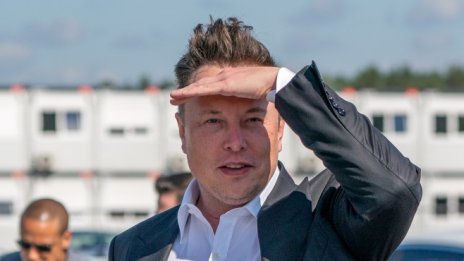 Мъск обещава Tesla за 25 хил. долара