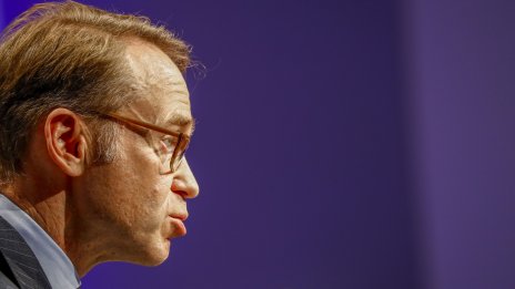 Бившият президент на Бундесбанк оглавява надзора на Commerzbank? 