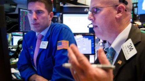 Wall Street започва новото тримесечие на червено*