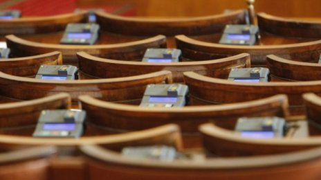 Дългосрочни визи ще се издават на чужденци, създали поне 10 работни места