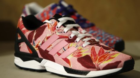 Adidas се насочва към пренаселения пазар на маратонки за жени