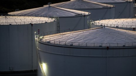 Украински удари са поразили Илската петролна рафинерия в Русия